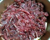 Foto langkah ke 1 dari resep Tumis Daging Brokoli.