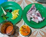 Foto langkah ke 2 dari resep Asam Pedas Baung Nanas.