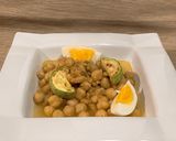 Foto del paso 7 de la receta Garbanzos, bacalao y calabacín | ¡Y huevo duro!