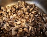 Foto del paso 1 de la receta Pasta con salsa de champiñones