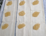 Foto del paso 2 de la receta: Triángulos de hojaldre y cabello de ángel