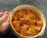 A picture of step 1 of Curry patta Wala chicken.
