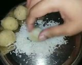 A picture of step 4 of Instant coconut ladoo.