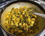 A picture of step 8 of Radish Curry with leaves.