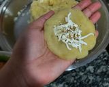 A picture of step 4 of Pizza packet patties.