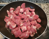 Foto del paso 2 de la receta: Carne de cerdo guisada, con una salsa a mi manera