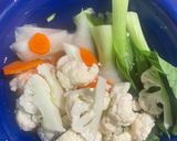 รูปขั้นตอนการทำที่ 1 ของ แกงส้มกุ้งผักรวม