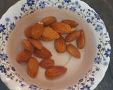 A picture of step 2 of Badam milk.