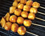 Foto langkah ke 5 dari resep Bakso Bakar Sambel Mangga.