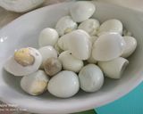 Foto langkah ke 1 dari resep Sup Kembang Kol Telur Puyuh.