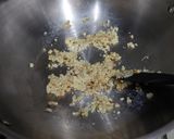 Foto langkah ke 3 dari resep 26. Sup Ayam Bawang Putih - Lobak.