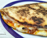 Foto del paso 6 de la receta: Quesadilla de sobrasada, queso, cebolla y miel