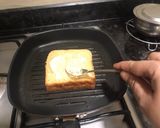 A picture of step 5 of Cheese Toast Sandwich.