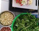 Foto langkah ke 1 dari resep Cah kangkung Ayam.