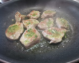 Foto del paso 4 de la receta: Solomillo a la plancha con salsa verde (muy tierno)