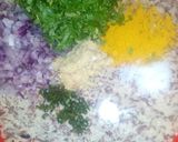 A picture of step 2 of Bhajia za kunde (cowpeas).