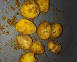 A picture of step 4 of Methi wale Baby potatoes.