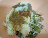 A picture of step 2 of Mini Potato Cake.