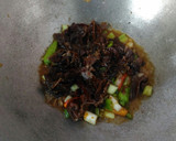 Foto langkah ke 4 dari resep Bihun Goreng Jamur Kuping.
