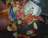 Foto langkah ke 3 dari resep Telur Ceplok Cabai Bawang.