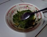 Foto langkah ke 4 dari resep Telur dadar ft daun so ala ala.