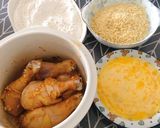 Hình bước làm 2 của món Đùi Gà Da Giòn KFC