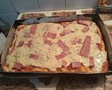 Foto del paso 8 de la receta: Pizza crocante con queso muzzarella y un toque de panceta