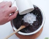 A picture of step 3 of Homemade chocolate.