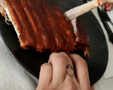 Foto del paso 9 de la receta: Costillas de cerdo con salsa barbacoa-miel