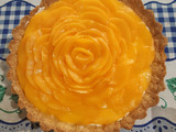 Tarta de duraznos con crema