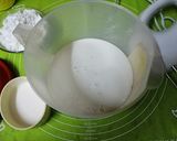 صورة لخطوة 1 من وصفة طريقة عمل الآيس كريم 🍦 وصفة الشيف فاطمه ابو حاتي الجميله 🍧 توووحفه