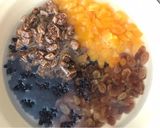 A picture of step 1 of Vanilla Fruit Cake.