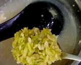 Hình bước làm 2 của món Chè cốm, hạt sen, cốt dừa