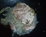 รูปขั้นตอนการทำที่ 3 ของ ไก่ผัดกระเทียมพริกไทย 🐔 (คลีน)