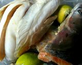 Foto langkah ke 1 dari resep Sup Kepala Ikan Salmon, bumbu geprek.