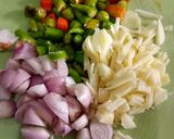 Foto langkah ke 2 dari resep Oseng ati ampela pedas manis.