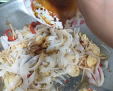 Foto langkah ke 2 dari resep Kwetiau goreng.