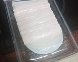Foto del paso 2 de la receta: Sándwich de ensalada, huevo duro, jamón de pavo y mayonesa