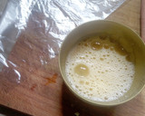 A picture of step 1 of Stick egg net sausage.
