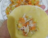 Foto langkah ke 5 dari resep Pastel Sayur Ayam Renyah.