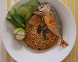 รูปขั้นตอนการทำที่ 3 ของ ข้าวผัดน้ำพริกไตปลาแห้ง Fried Rice with Fried Fish Kidney Paste