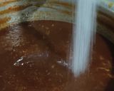 A picture of step 3 of Imli chutney.