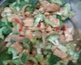 Foto langkah ke 4 dari resep Ayam Brokoli Teriyaki.