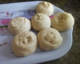 A picture of step 4 of Soft layers chapati.