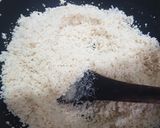 A picture of step 1 of Sooji ka halwa.