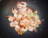 รูปขั้นตอนการทำที่ 3 ของ กุ้งผัดพริกขี้หนู