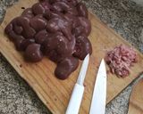 Foto del paso 1 de la receta: Riñoncitos con puré