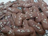 Lidah Kucing Almond