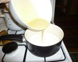 Pudingos vaníliakrém tortába, süteménybe recept fázis 2 fotója