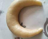 Une image de l'étape 5 de Cornes de gazelles aux amandes.